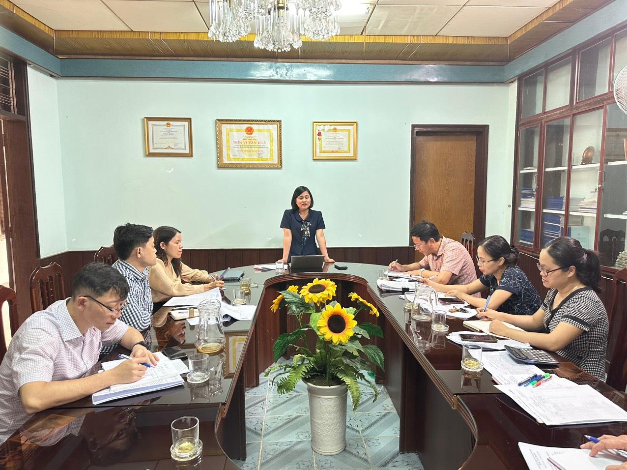 Phó Giám đốc Sở Nông nghiệp và Phát triển nông thôn Nguyễn Hồng Phương làm việc với Chi cục Phát...